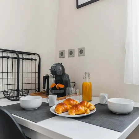 Daire Studio Refait A Neuf Metro Pereire 17 - 2p *