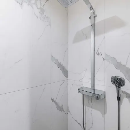 Studio Refait A Neuf Metro Pereire 17 - 2p Paris