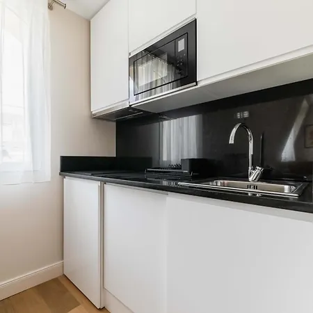 Studio Refait A Neuf Metro Pereire 17 - 2p Daire